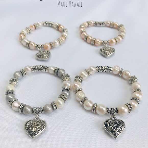 NWT White & Gray love bracelet - Picture 5 of 8